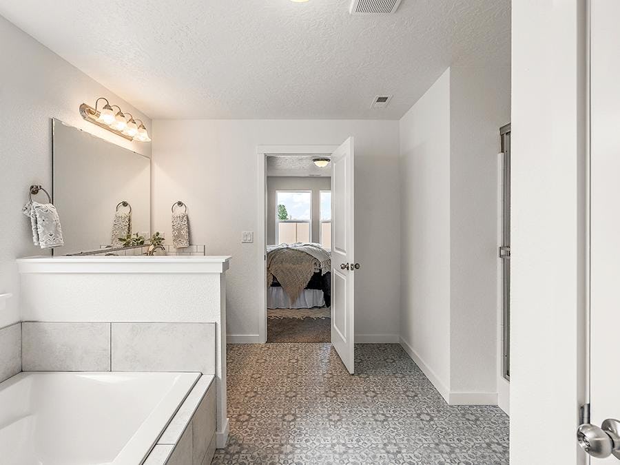 Brookfield Bonus 34Bed, 2Bath New Home Floor Plan